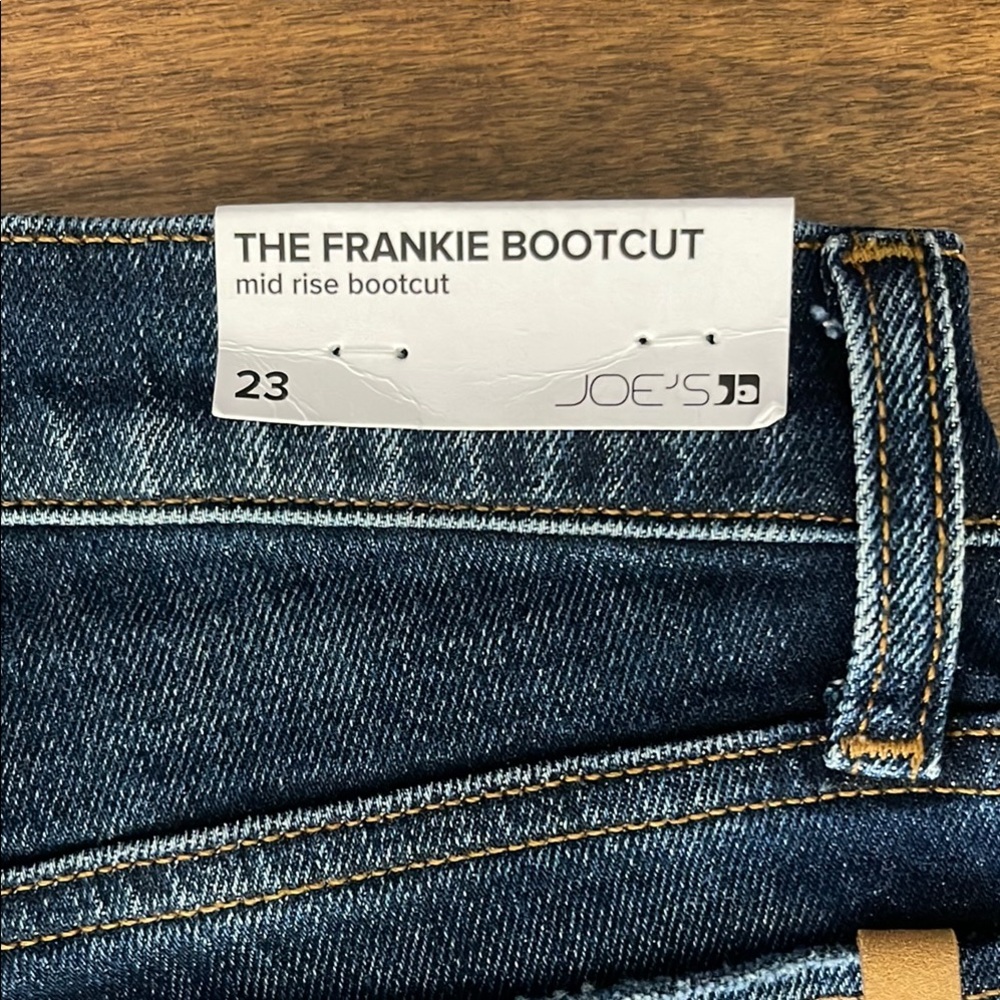 NWT, Joe’s Frankie Bootcut Jeans - Picture 4 of 5